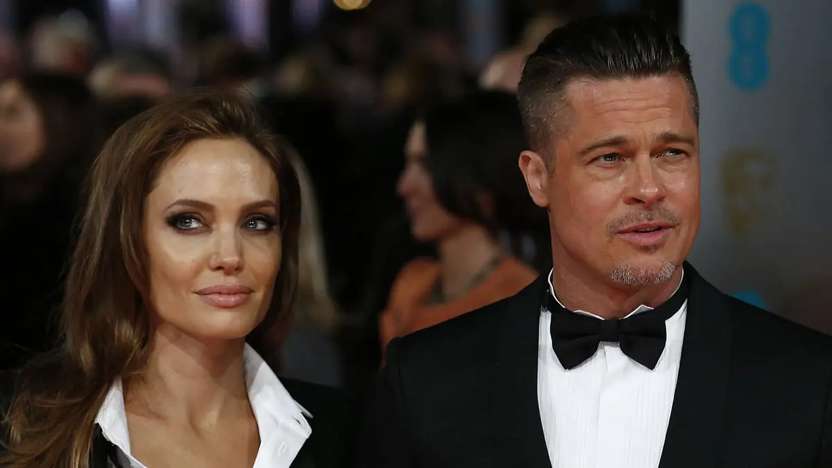 أنجلينا جولي تتهم براد بيت بالاعتداء الجسدي على أبنائهما