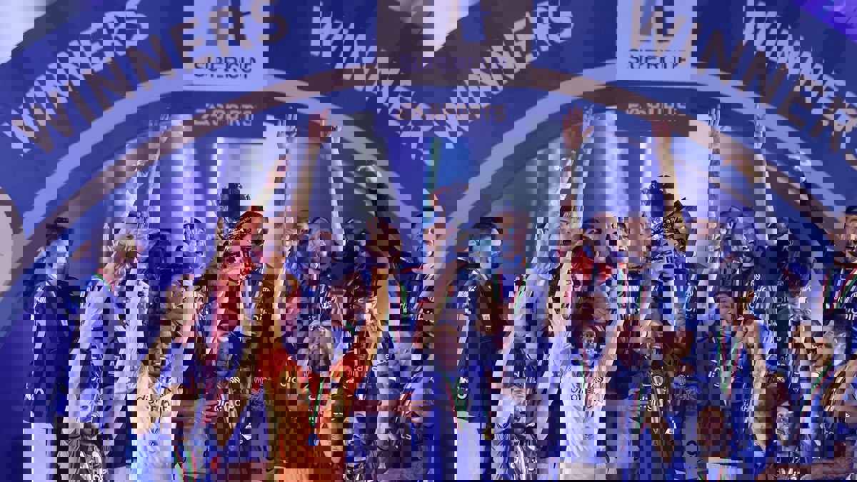 إنتر ميلان يكتسح ميلان ويتوج بكأس السوبر الإيطالي (فيديو)