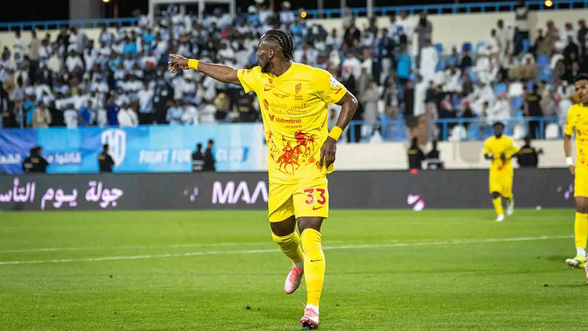 ترتيب الدوري السعودي بعد فوز القادسية على الأخدود