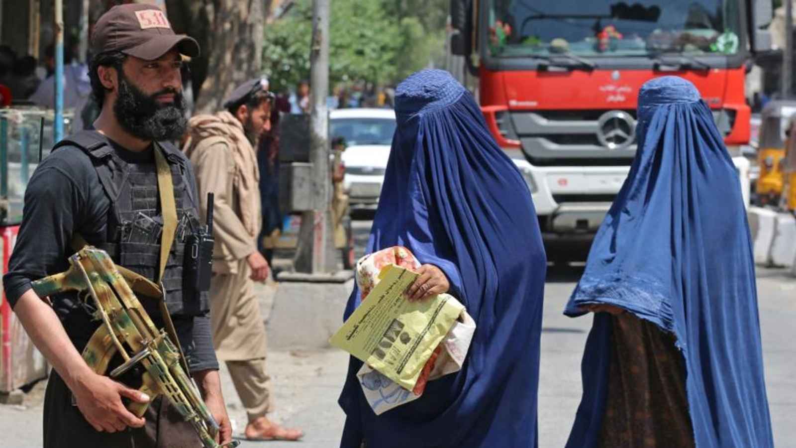 الجنائية الدولية تصدر مذكرة توقيف بحق زعيم ومسؤول القضاء في طالبان