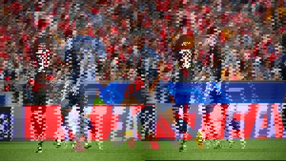 ميسي يحذر زميله فيتينيا بعد تدخل خشن في آخر تدريبات سان جيرمان