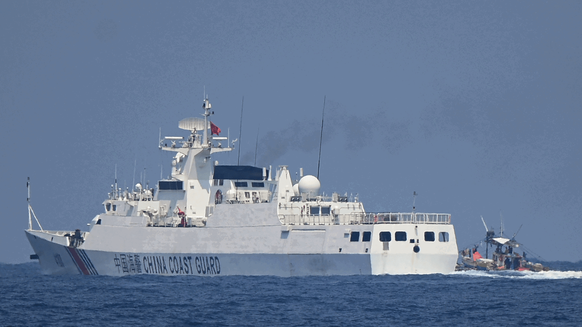 بكين تصدر "لوائح" تسمح باحتجاز الأجانب في بحر الصين الجنوبي