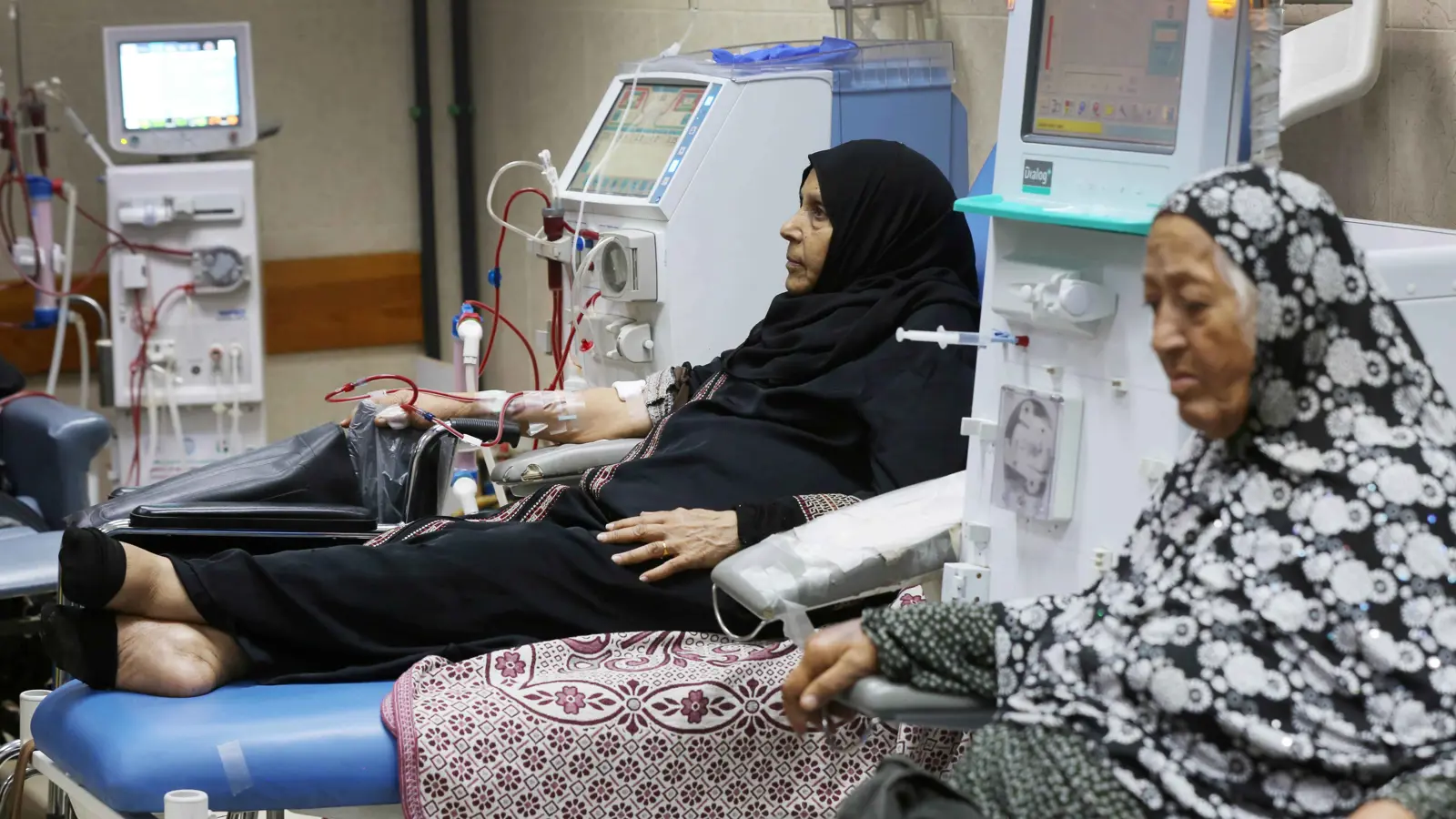 نقص العلاج يودي بحياة 400 مريض كلى في غزة