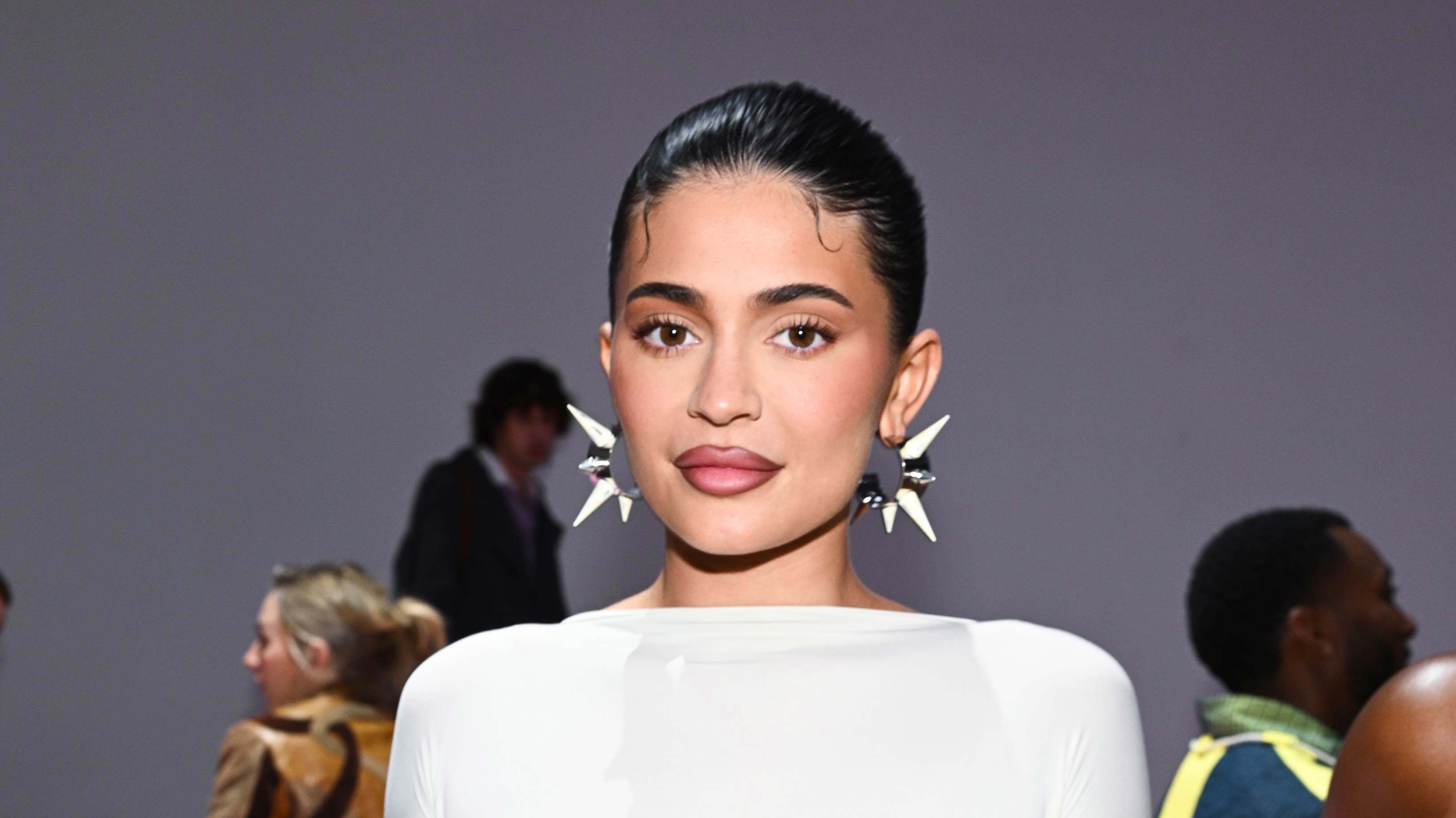 كايلي جينر ترد على مزاعم استخدام "أوزمبيك" لإنقاص وزنها