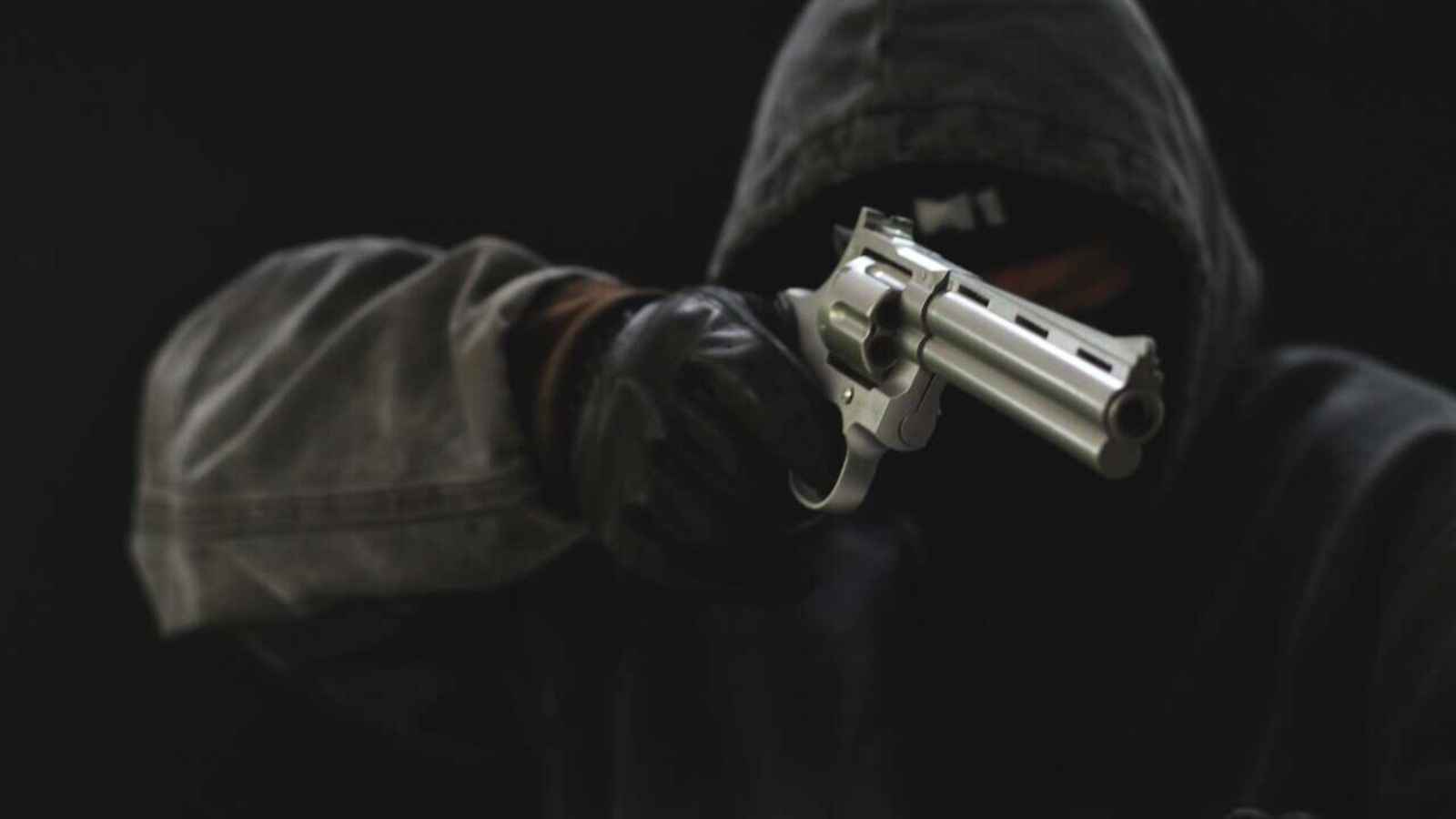 العراق.. هكذا أعادت عصابة "المال المسروق" لصاحبه (فيديو)