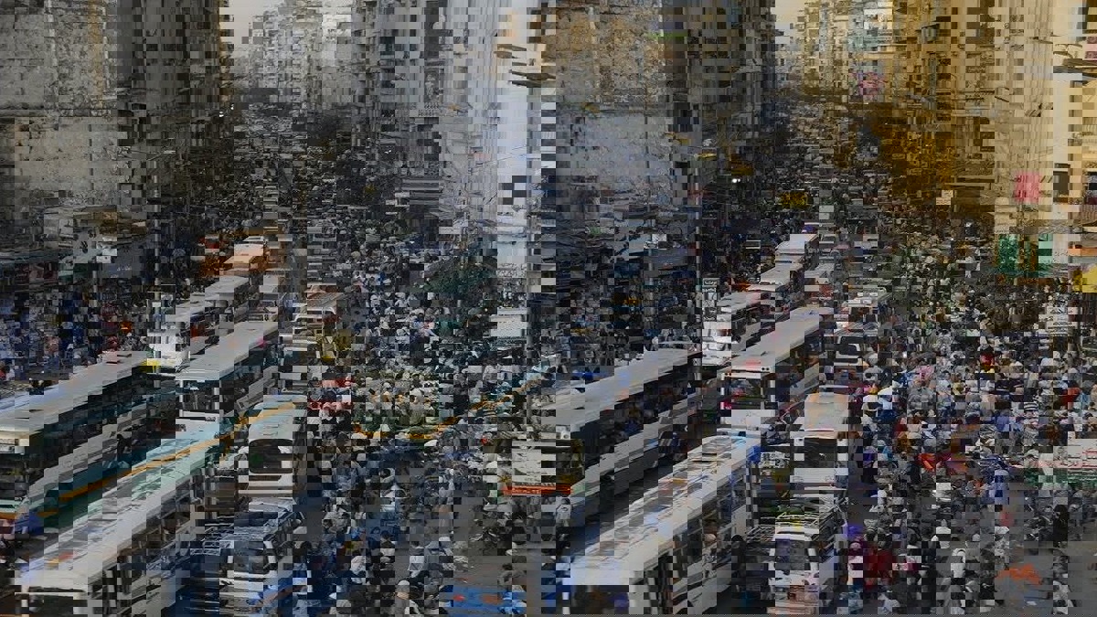 بعد الوقود.. الحكومة المصرية ترفع أسعار تذاكر النقل العام والتاكسي‎