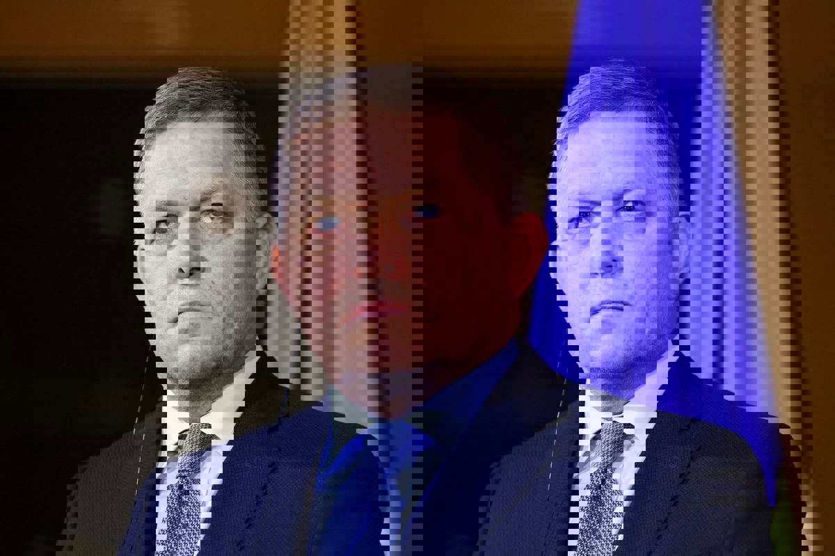 رئيس وزراء سلوفاكيا يظهر للمرة الأولى بعد محاولة اغتياله