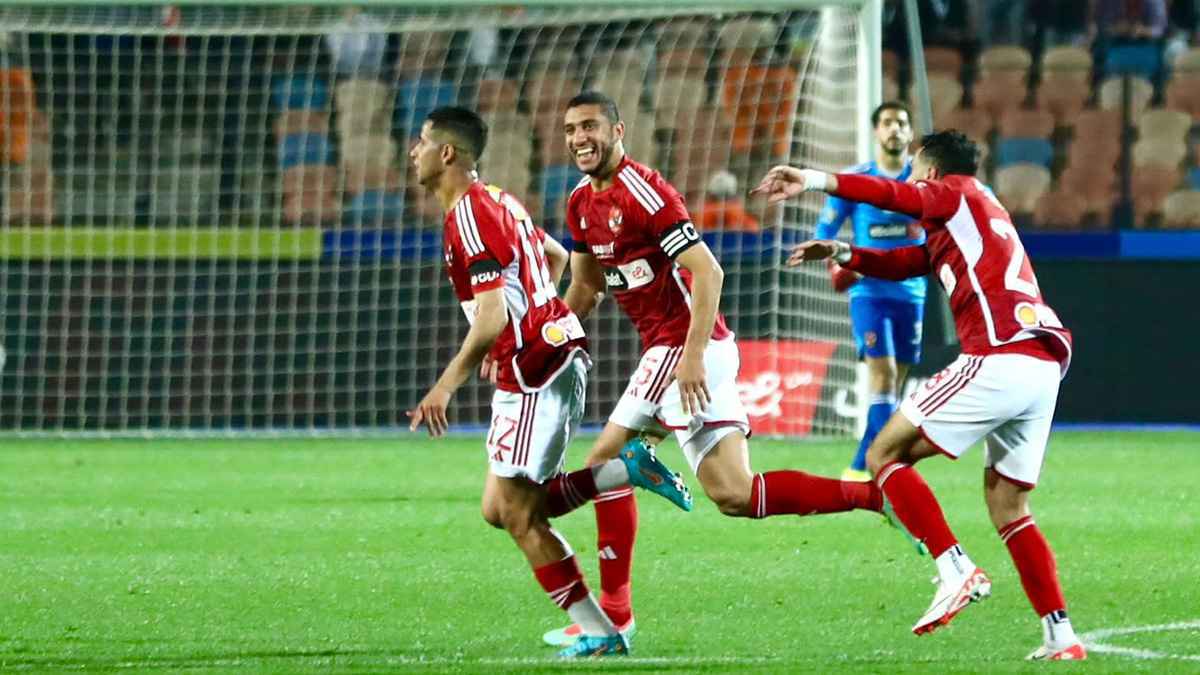 على طريقة كولر.. كارثة جديدة في عقد نجم الأهلي المصري