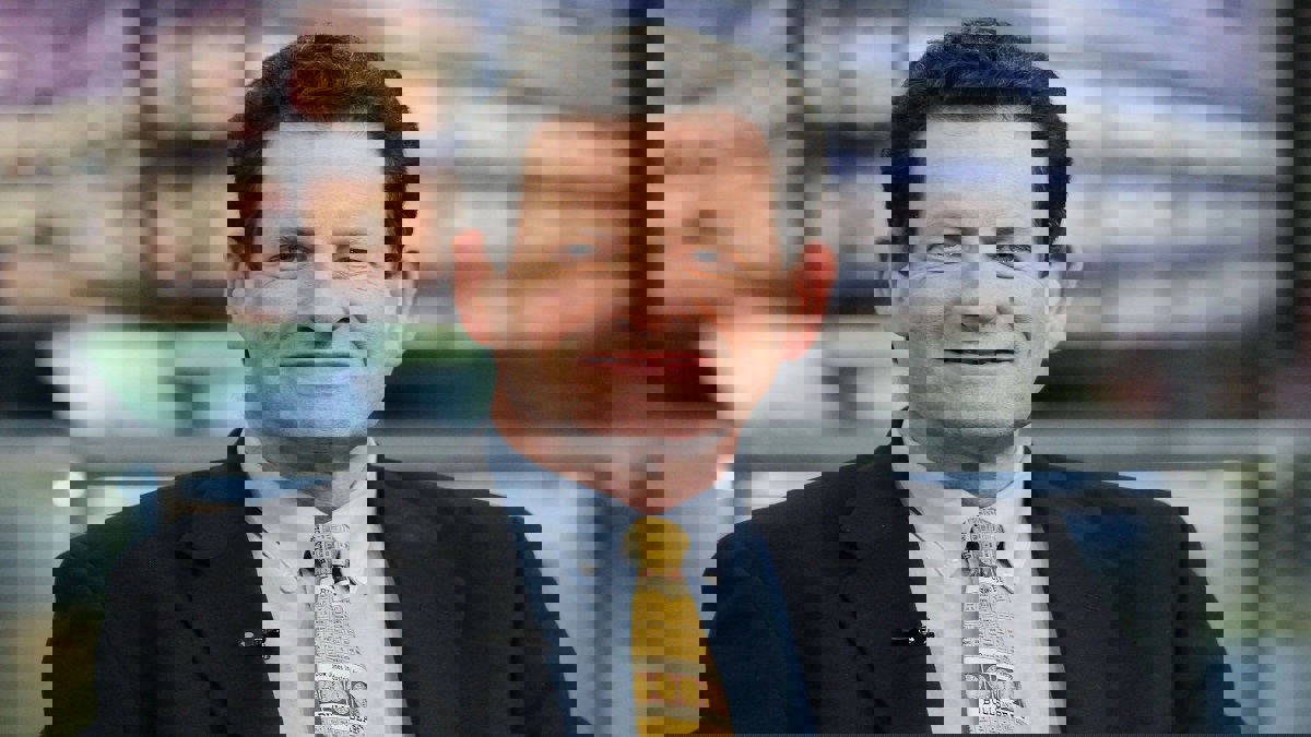 تصريحات "مهينة" للنساء تكلف مستشارًا في "وول ستريت" الملايين