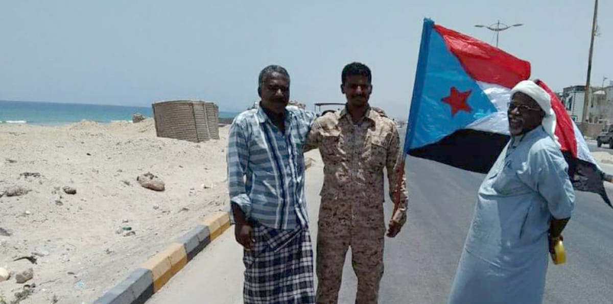 حضرموت تحتفل بذكرى التحرر من "الإرهاب".. وحضور بن دغر يثير الجدل