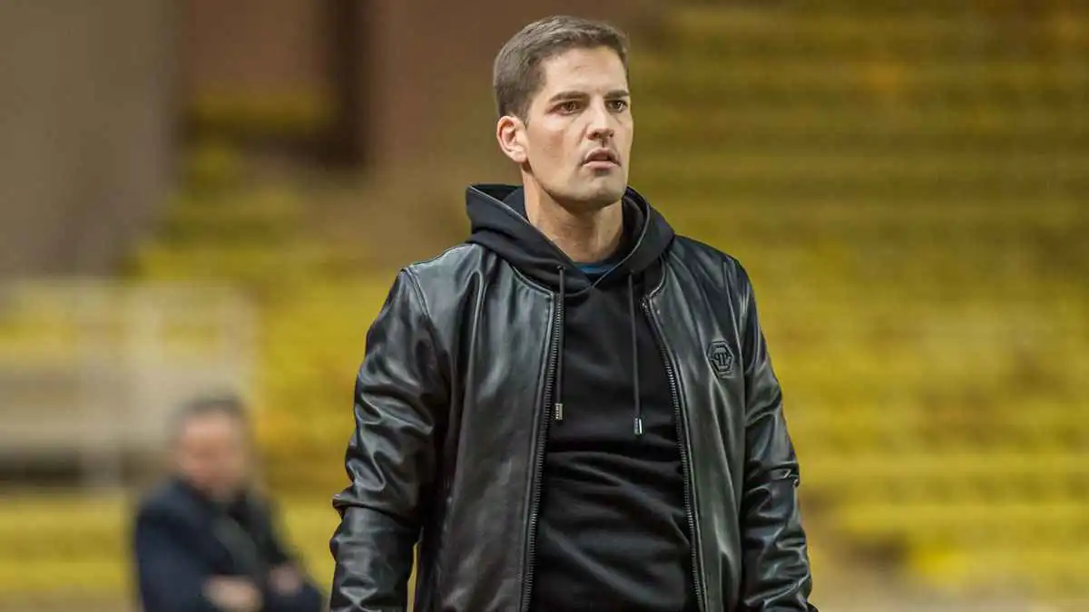 أحدهم أُقيل بسببه.. أشهر 3 مدربين يعتمدون على الذكاء الاصطناعي