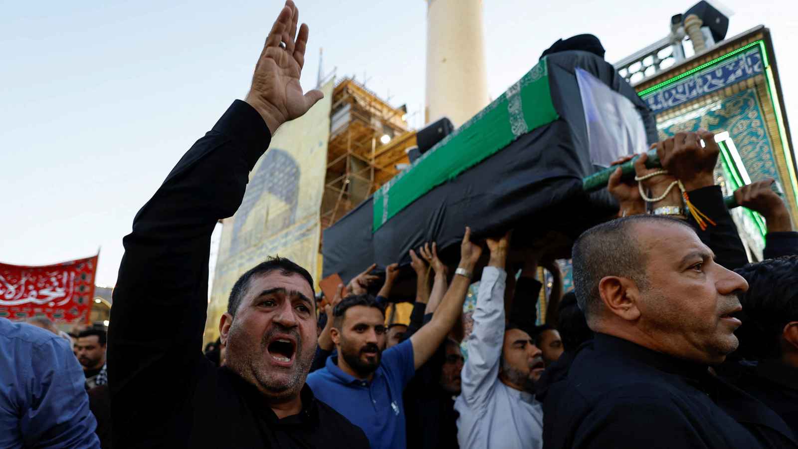 مصادر عبرية: تشييع حسن نصر الله يوم الجمعة