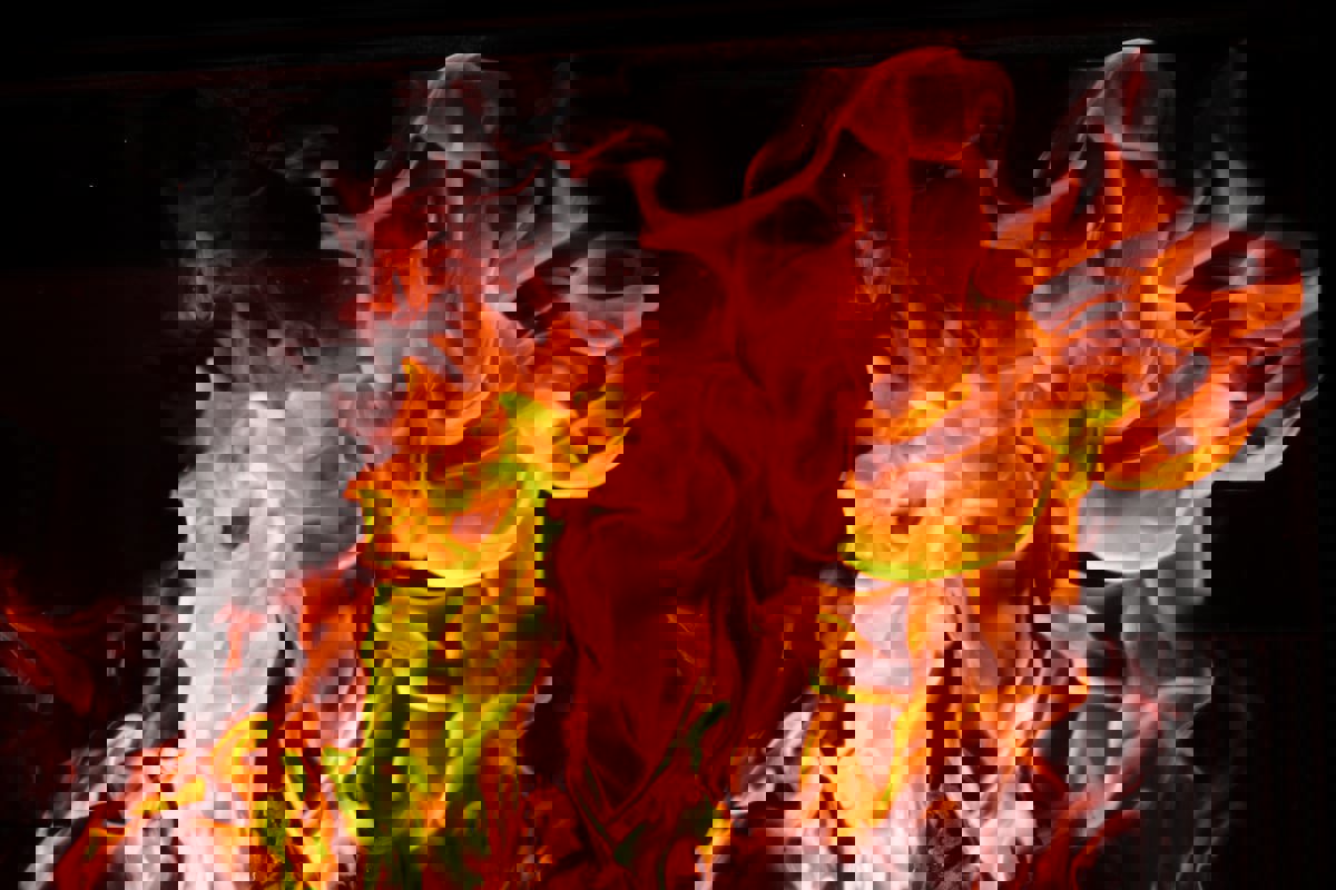 مصر.. انتقموا من جيرانهم بإحراق ابنتهم القاصر