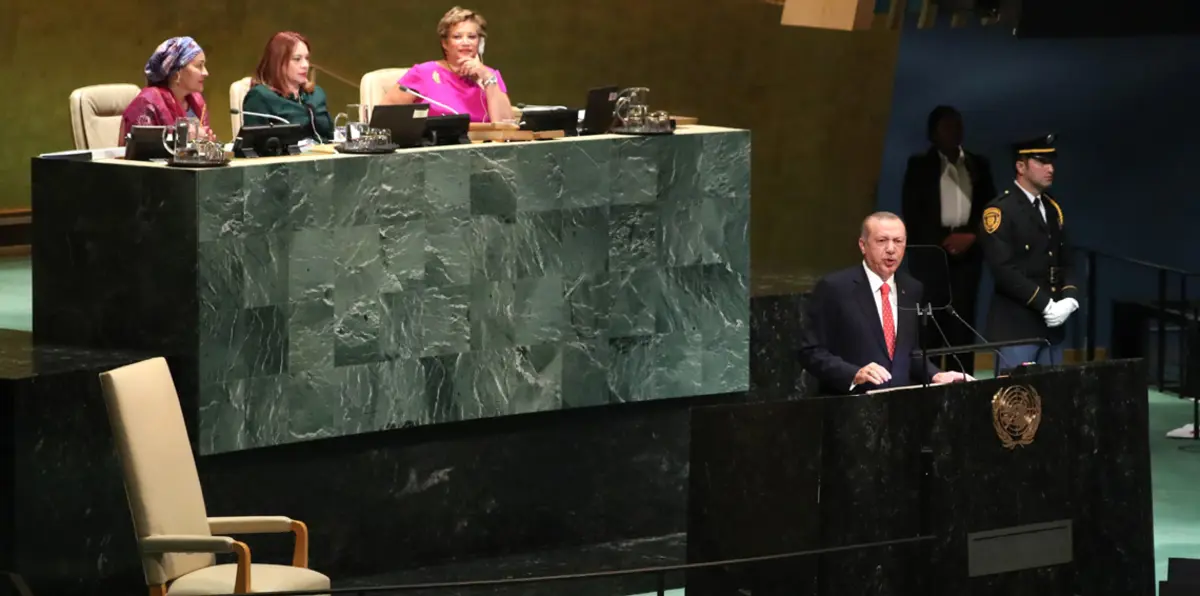 الإعلام الإيراني يهاجم أردوغان بسبب "مولانا"