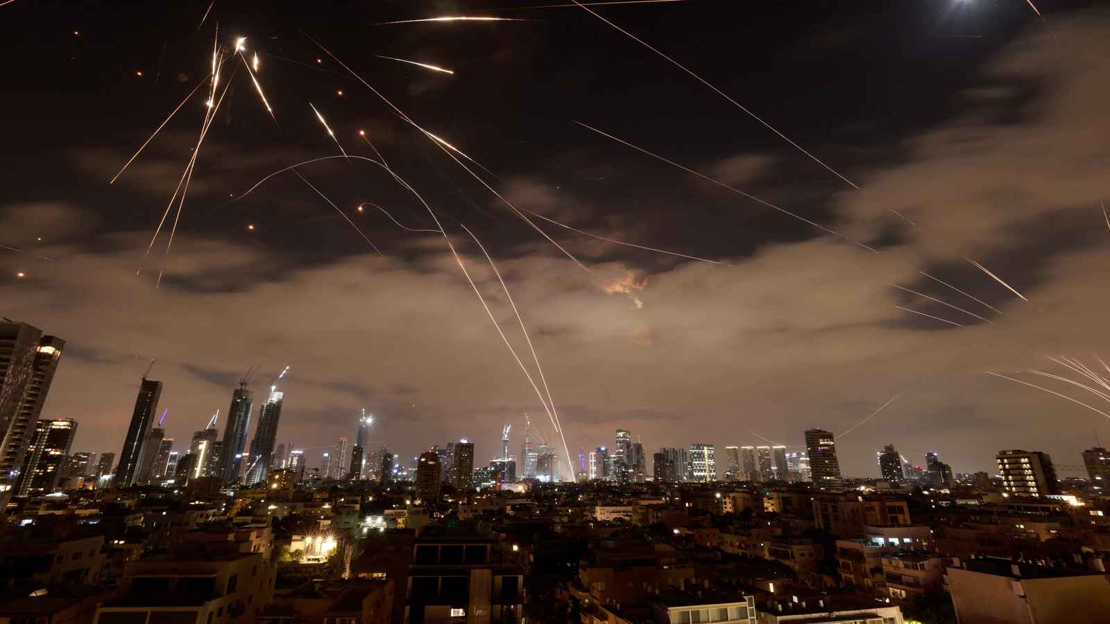 العراق يدعو لاجتماع وزاري عربي طارئ لبحث حرب إيران وإسرائيل