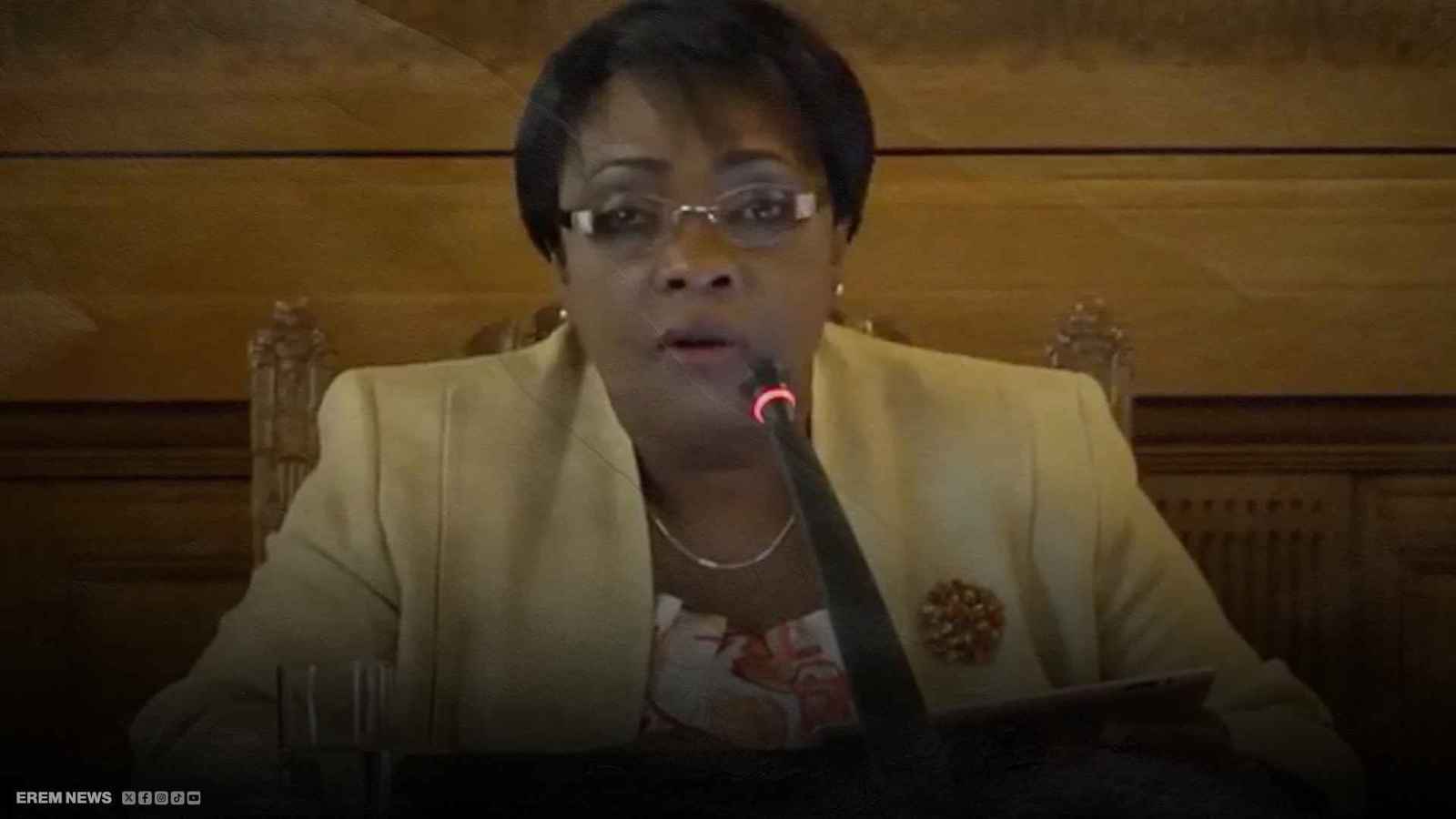 جوليا سيبوتيندي