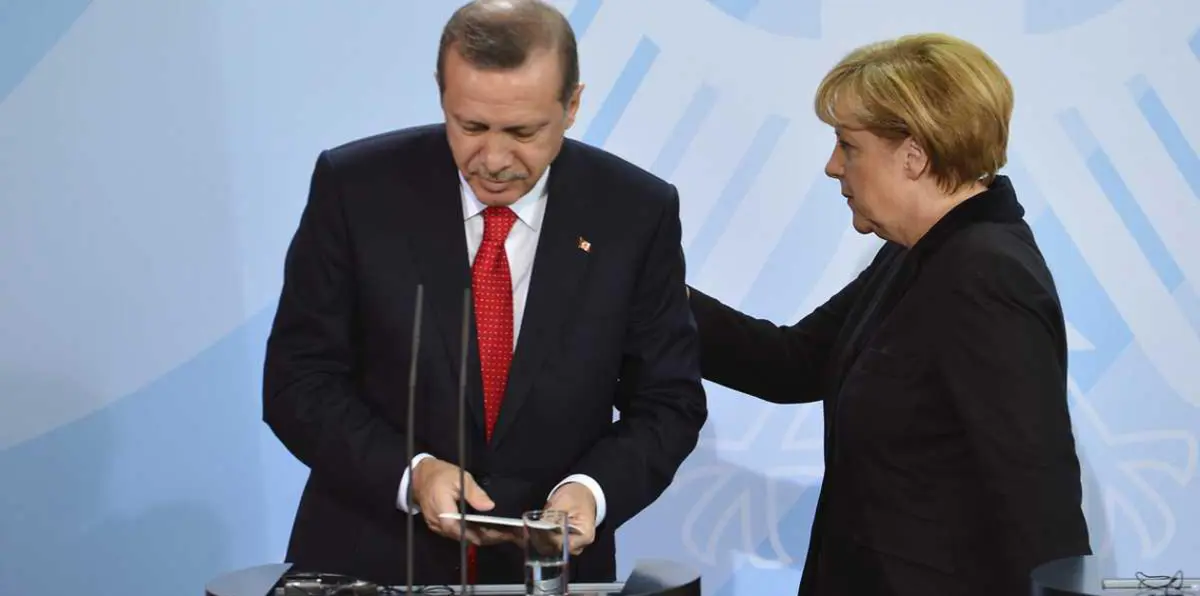 ألمانيا تعلق معظم صادرات الأسلحة إلى تركيا مع تدهور العلاقات