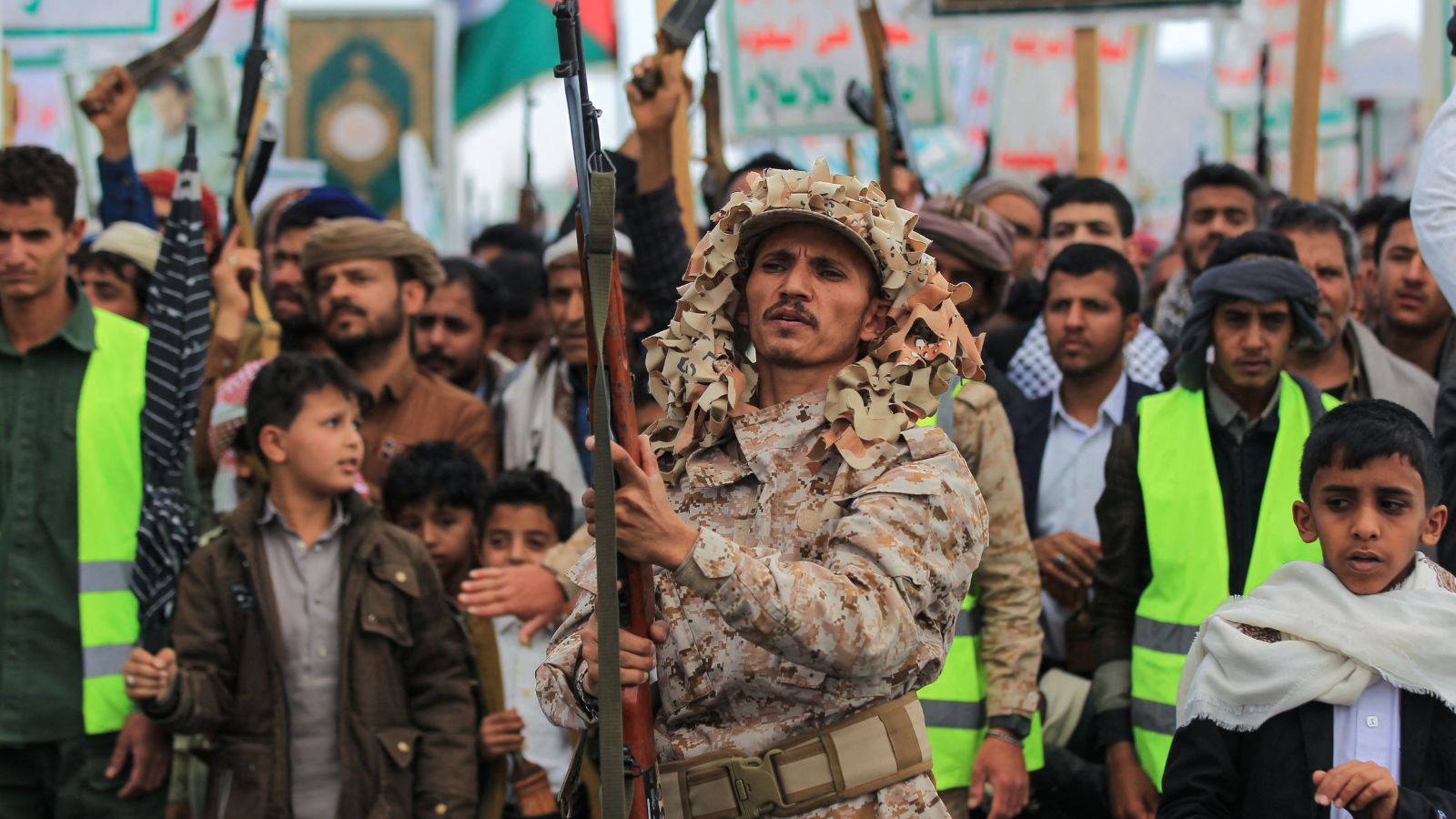 الحكومة اليمنية تؤكد استعدادها لـ"تبادل شامل" للأسرى مع الحوثيين