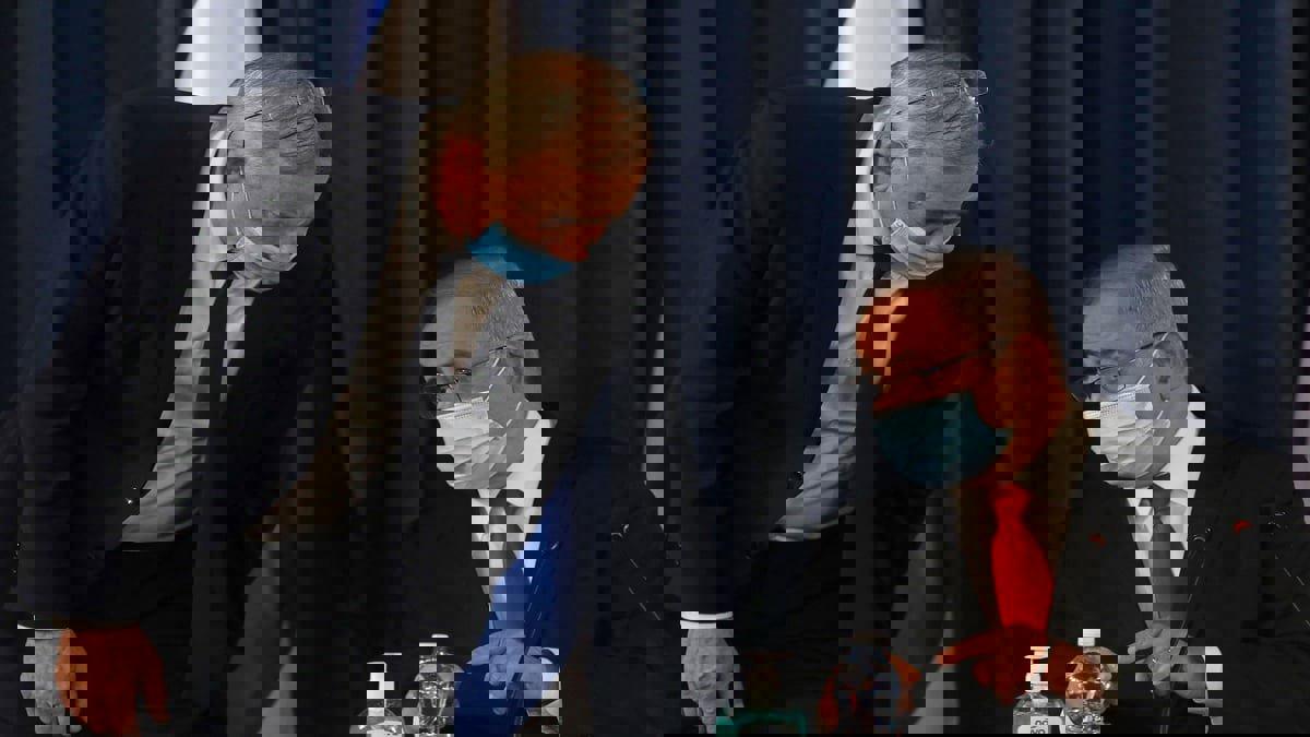 نتنياهو وغانتس يهنئان بايدن ويشيدان بعلاقته بإسرائيل