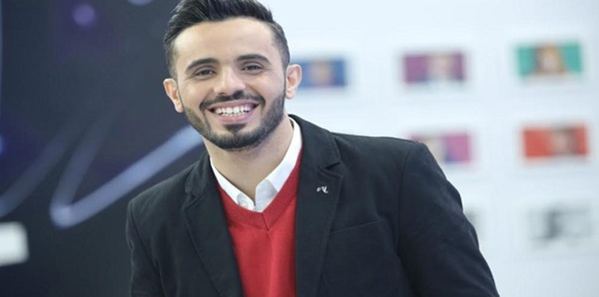 بالفيديو.. نجم "أراب آيدول" عمار العزكي في باحة المسجد الأقصى