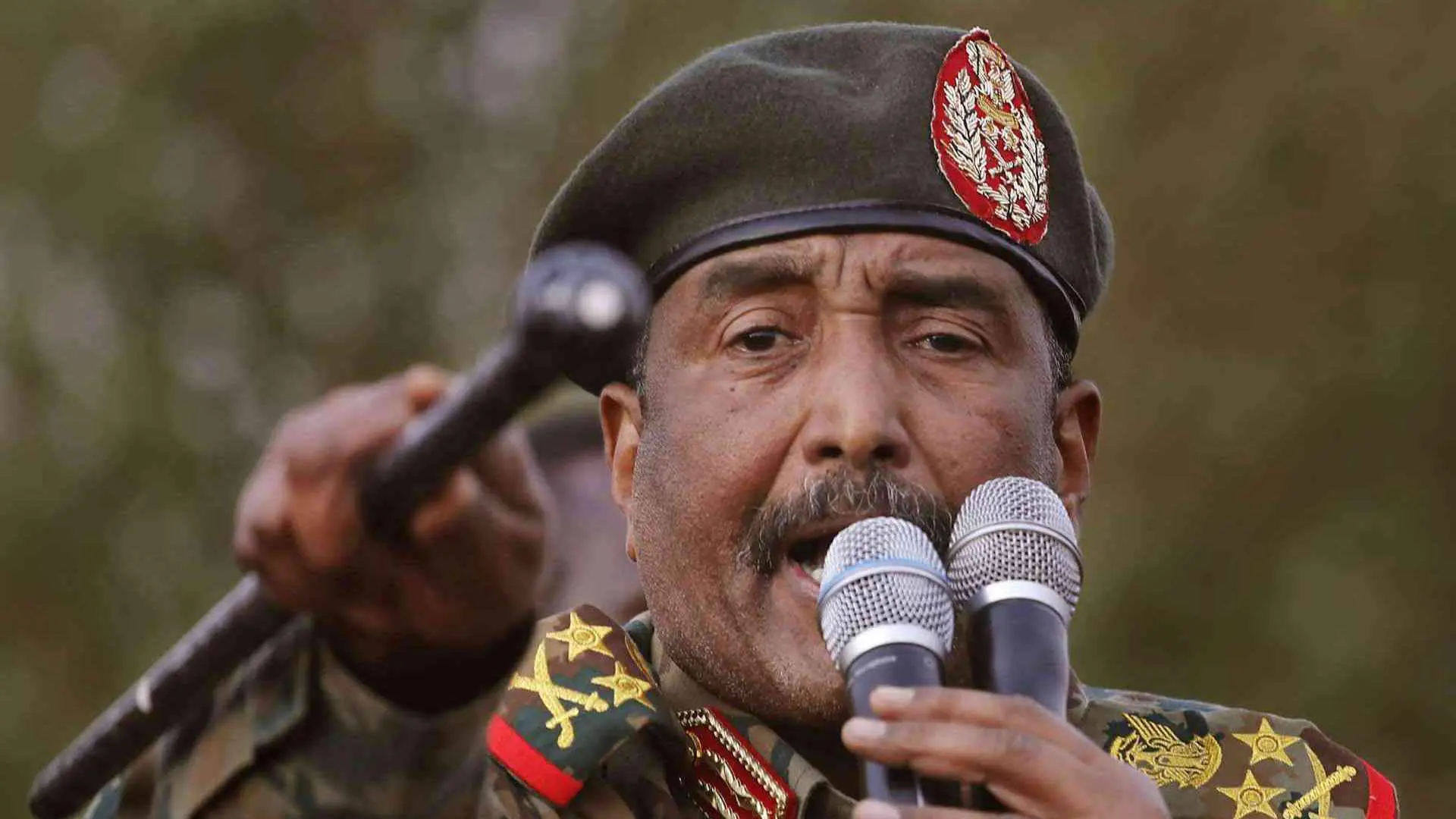 هل يعيد البرهان رموز نظام البشير إلى السلطة في السودان؟