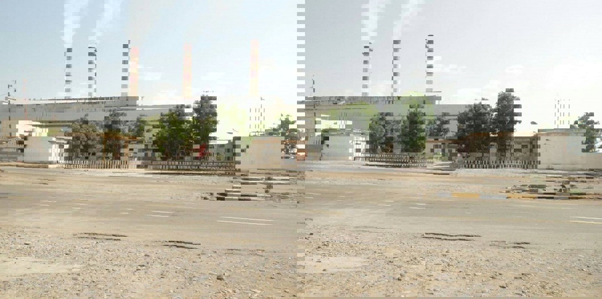 "حملة الزحف إلى معاشيق".. محتجّون يعلنون عن اعتصام أمام مقرّ الحكومة اليمنية في عدن