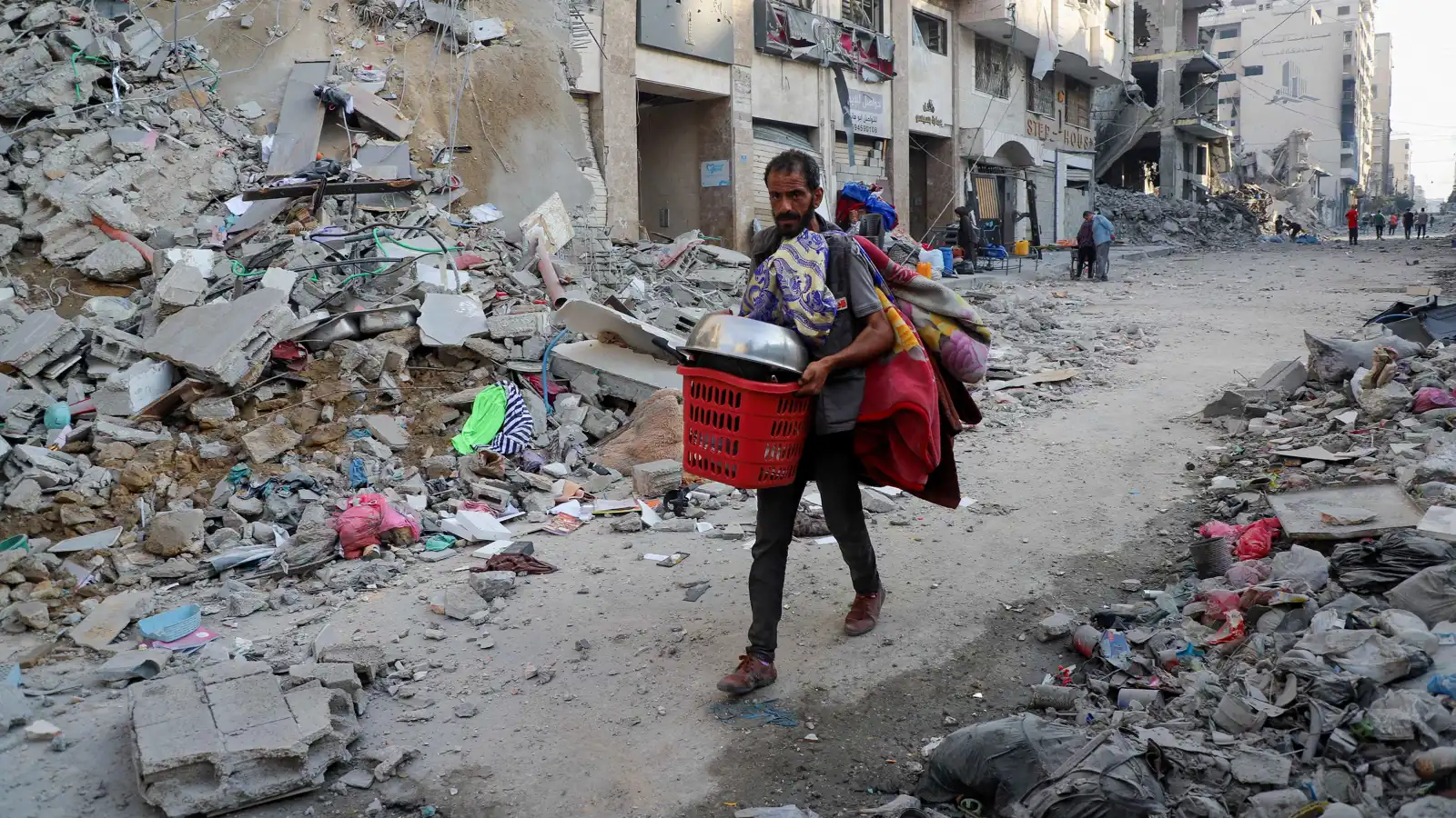 إيران: خطط السلام "لن تصمد" دون منح الفلسطينيين حق تقرير المصير