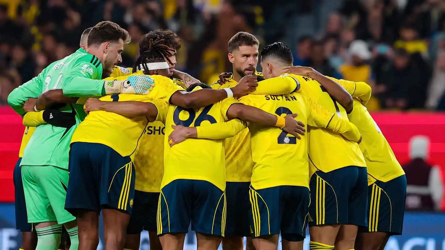 طلب عدم التصوير.. حكم مباراة النصر والتعاون يفجر جدلا مع سعد الناصر (فيديو)