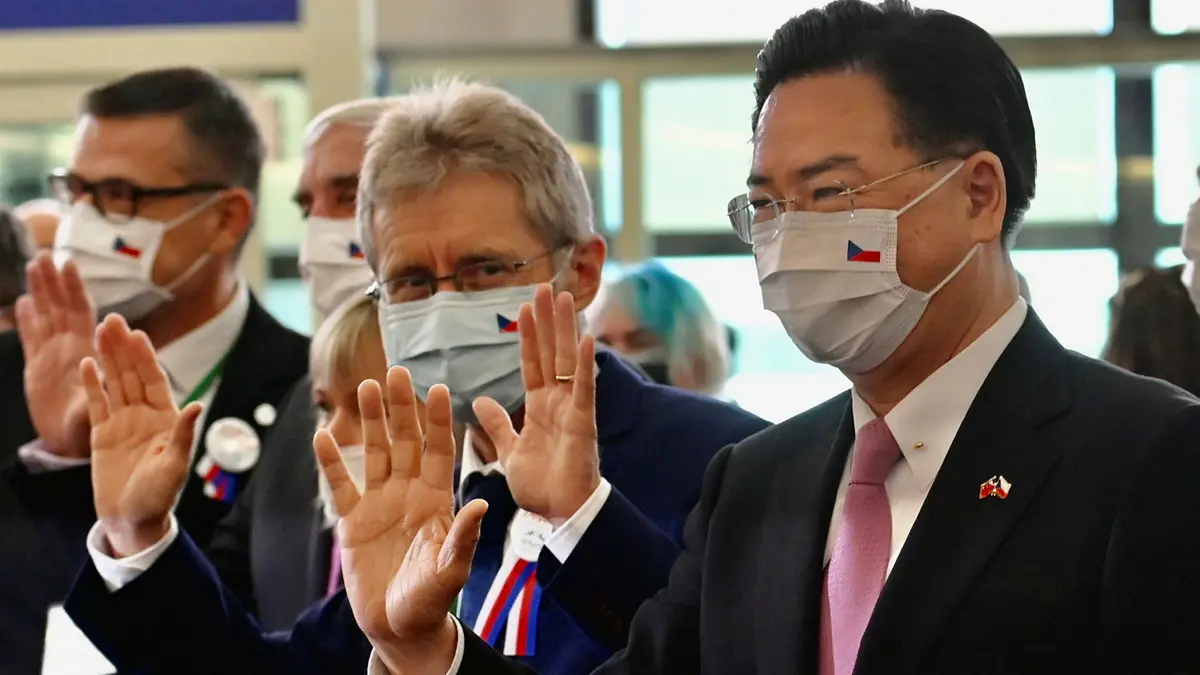 الصين تهدد رئيس "الشيوخ التشيكي" لزيارته تايوان