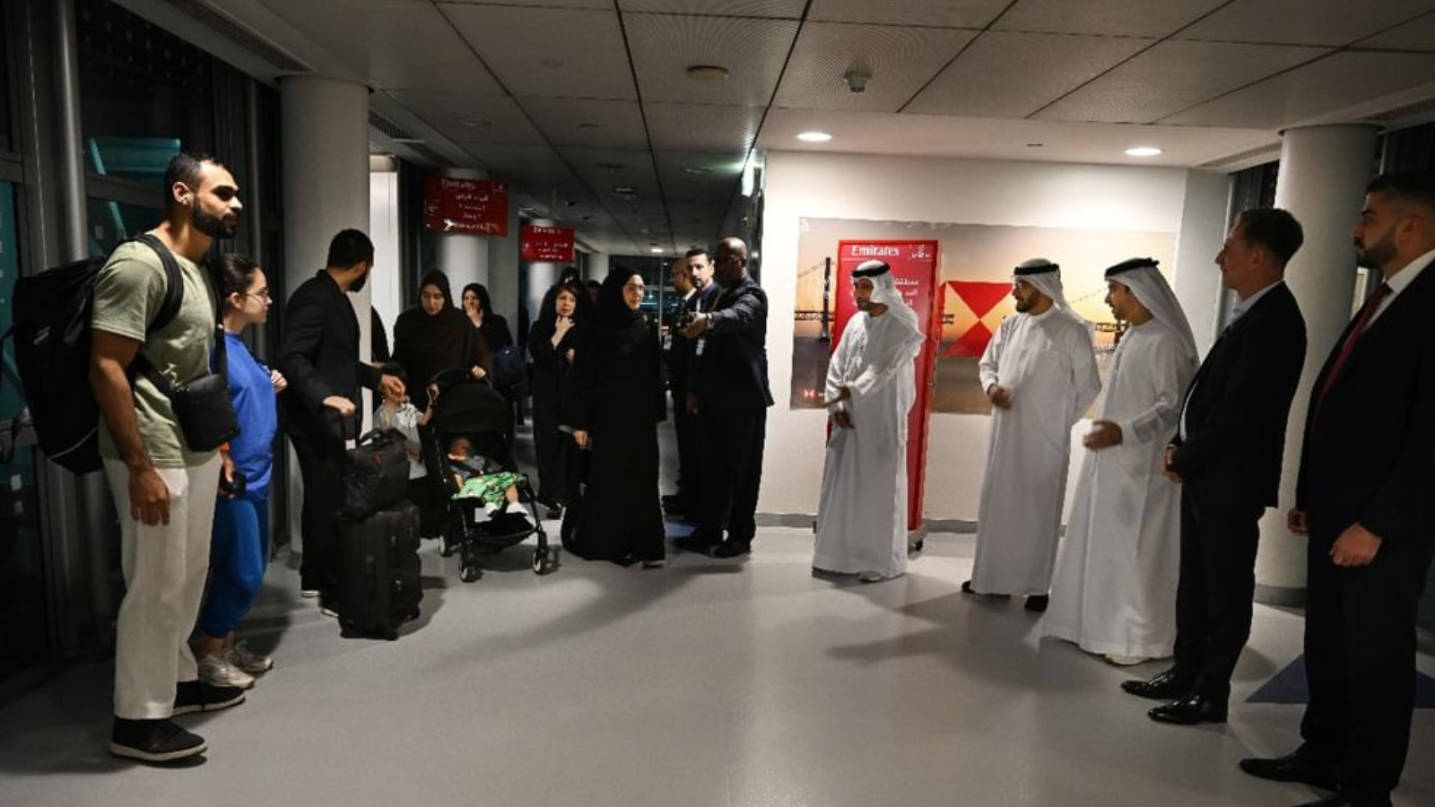 الإمارات تجلي مواطنيها والمقيمين الموجودين في إيران