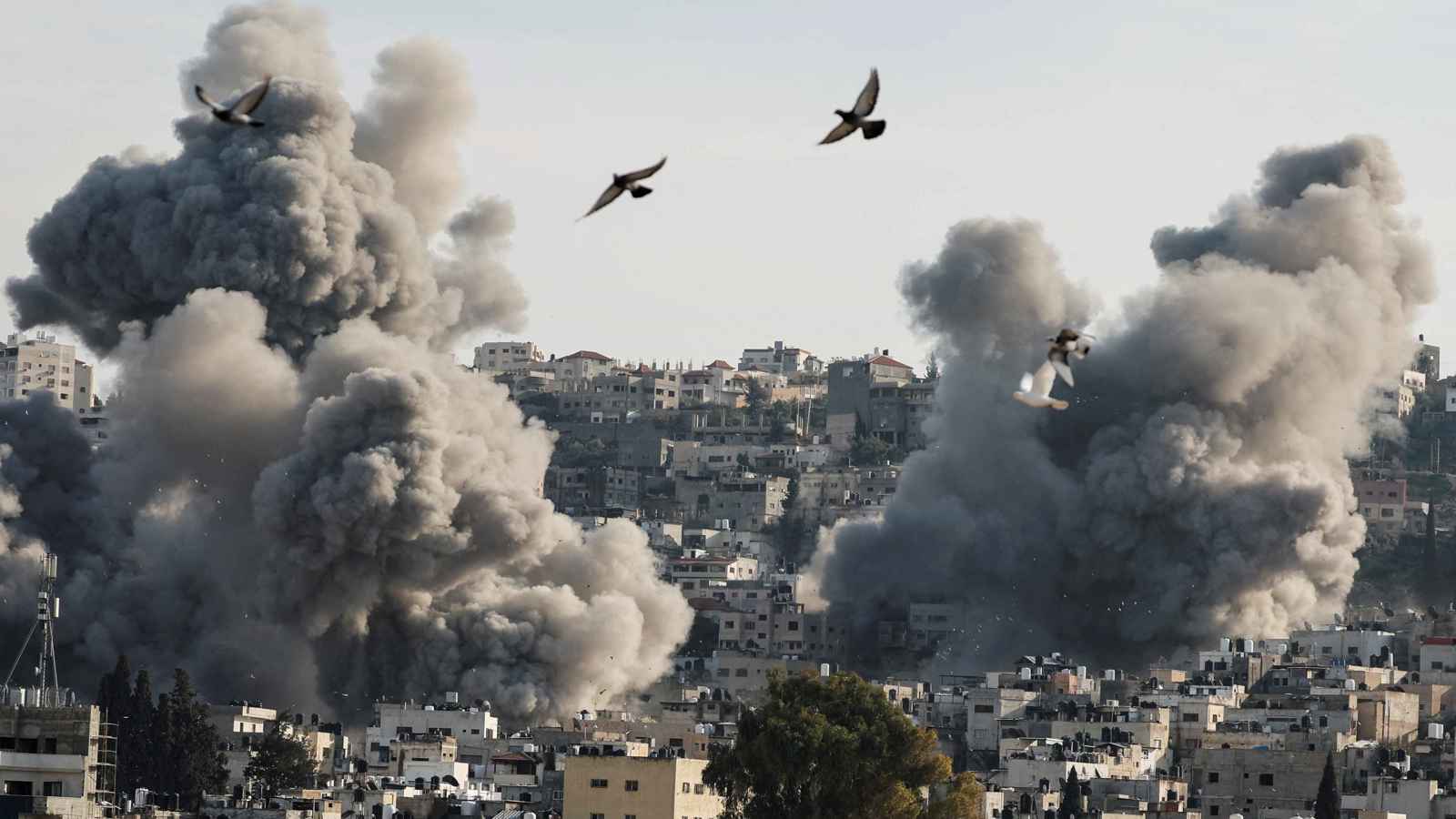 الجيش الإسرائيلي يعلن اغتيال قيادي فلسطيني بارز في مخيم بلاطة
