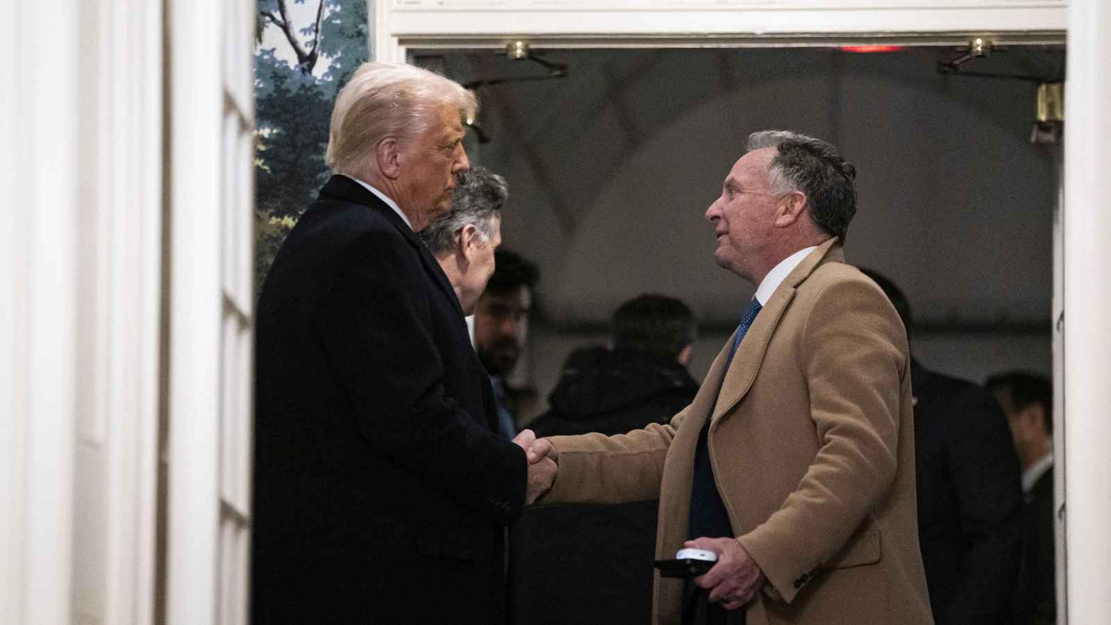 "توقيت الضغط على الزر".. ويتكوف يشيد ببراعة ترامب في ضربة إيران