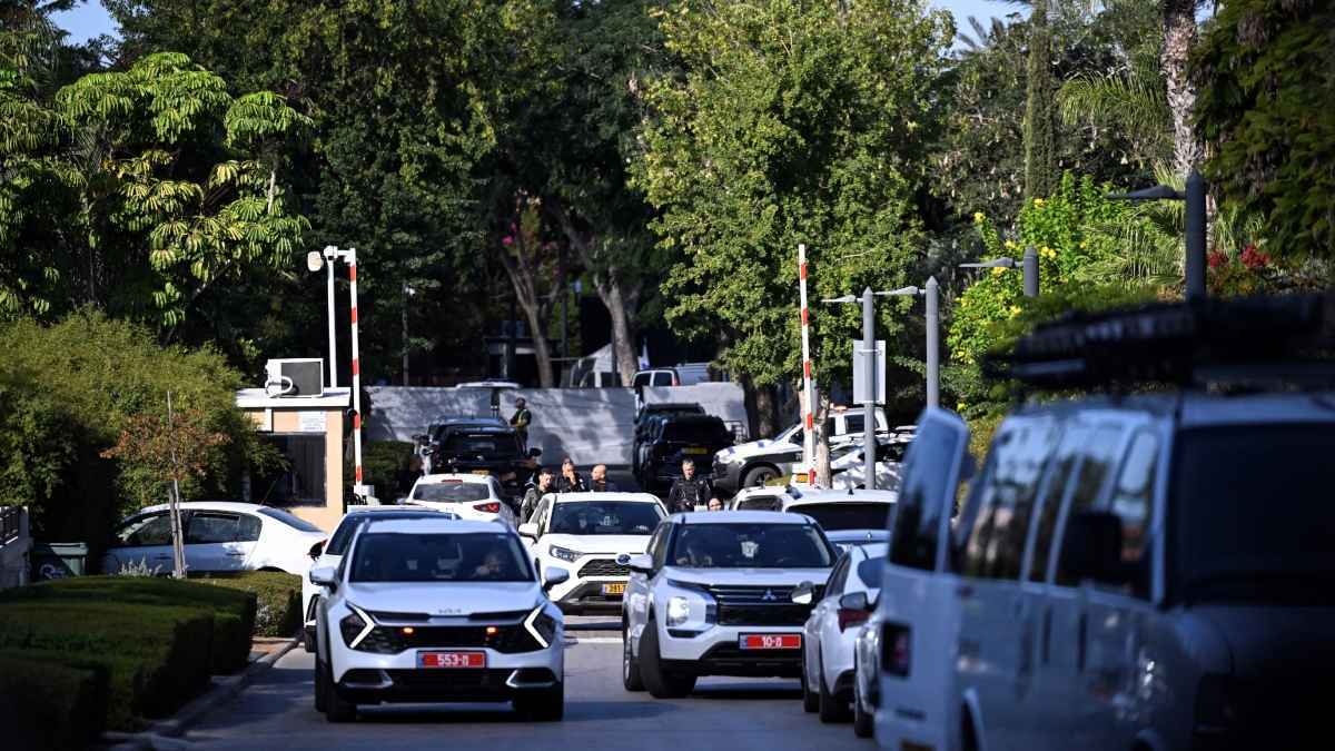 "مفاجأة" في تحقيقات الهجوم على منزل نتنياهو بقيساريا