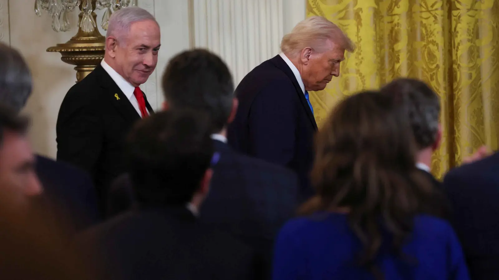 "بلومبيرغ": خطة ترامب لغزة تتعارض مع واقع الشرق الأوسط و"مثيرة للسخرية"