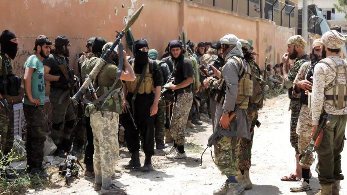 سوريا.. إصابة أكثر من 100 شخص في هجوم بالغاز السام استهدف حلب