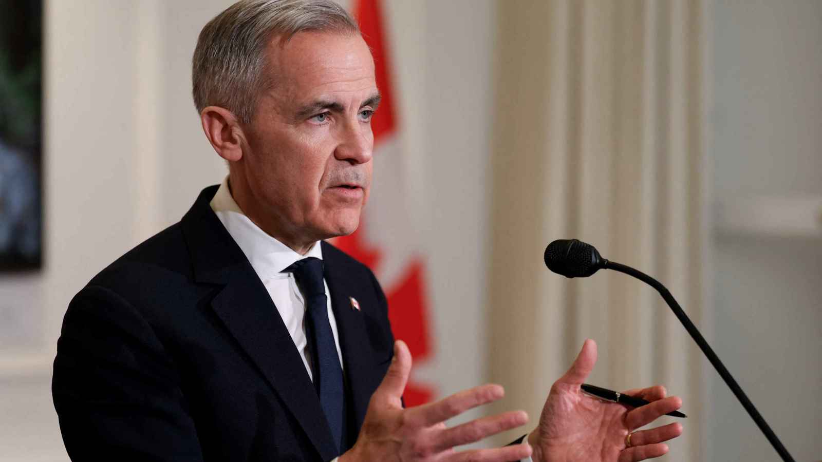 كندا.. كارني يعبر عن "خيبة أمله" بعد رفع الرسوم الجمركية الأمريكية