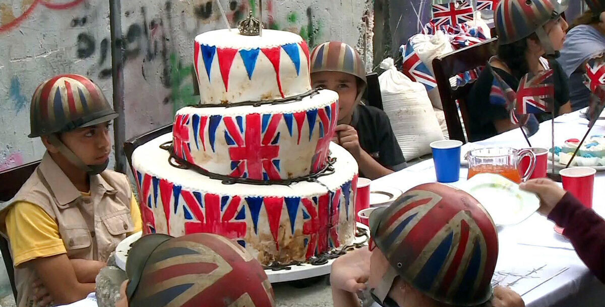 على جدار إسرائيل العازل.. الفنان بانكسي يحفر اعتذارًا ملكيًا عن وعد بلفور (صور)