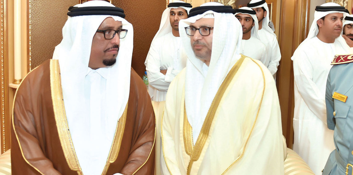 قرقاش يعلق على تغريدة ضاحي خلفان بشأن استضافة قطر لكأس العالم.. ماذا قال؟