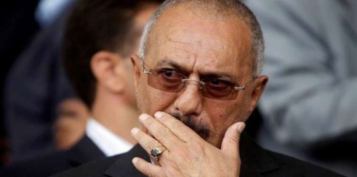 هل تعرض صالح لمؤامرة؟ وكيف تخلى عن حرسه الخاص؟