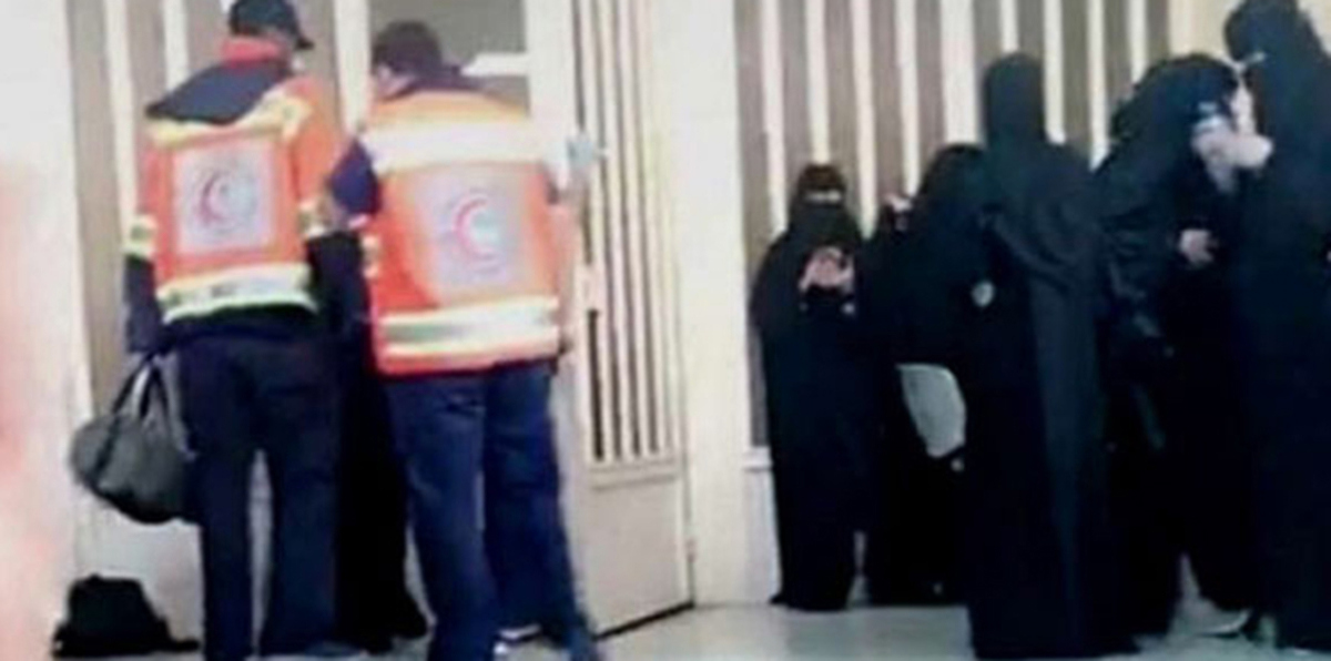 بعد المعركة الدامية بين طالبات سعوديات.. ذعر في الجامعة بعد عودة "كاكا العربجية" إليها دون محاسبة