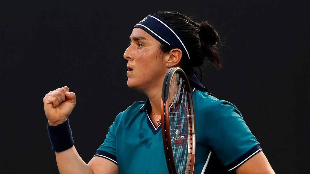 أنس جابر تتأهل للدور الثاني في أستراليا المفتوحة وميار شريف تودع البطولة