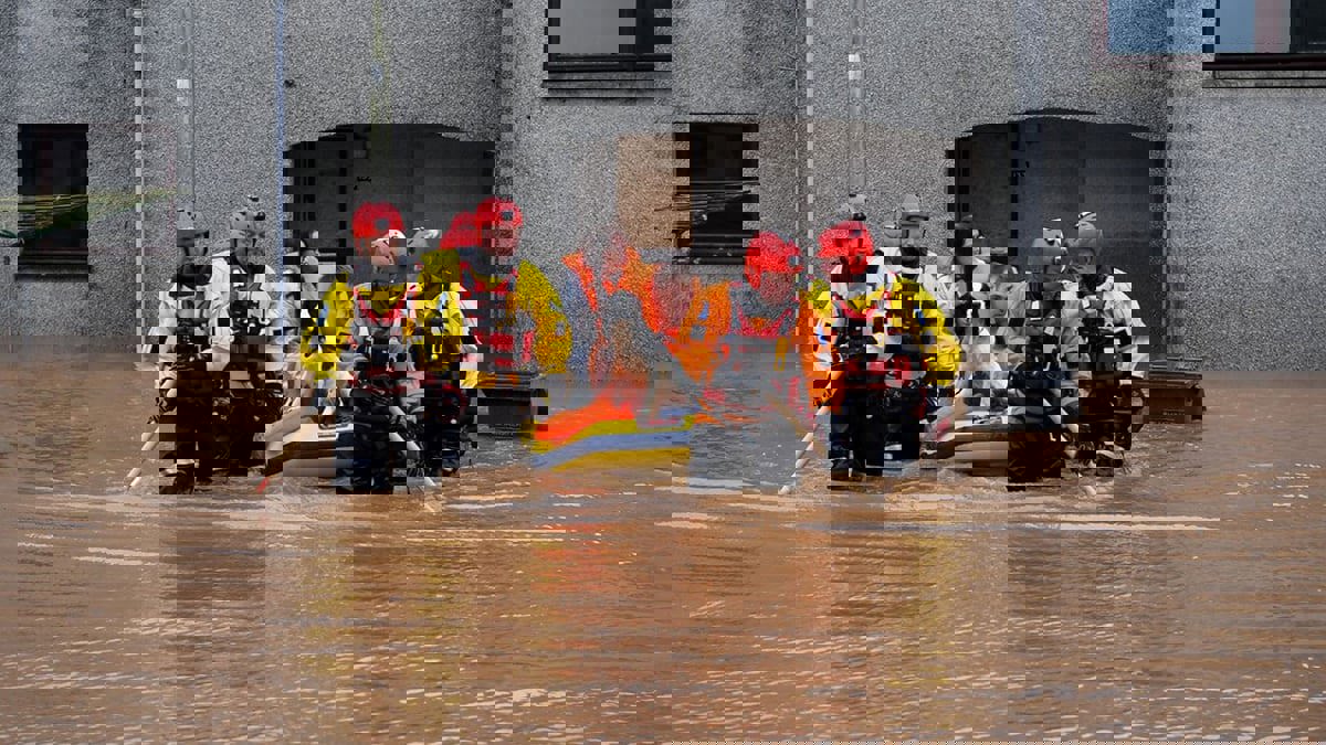  اسكتلندا.. العاصفة "بابيت" تخلف ضحايا ومحاصرين 