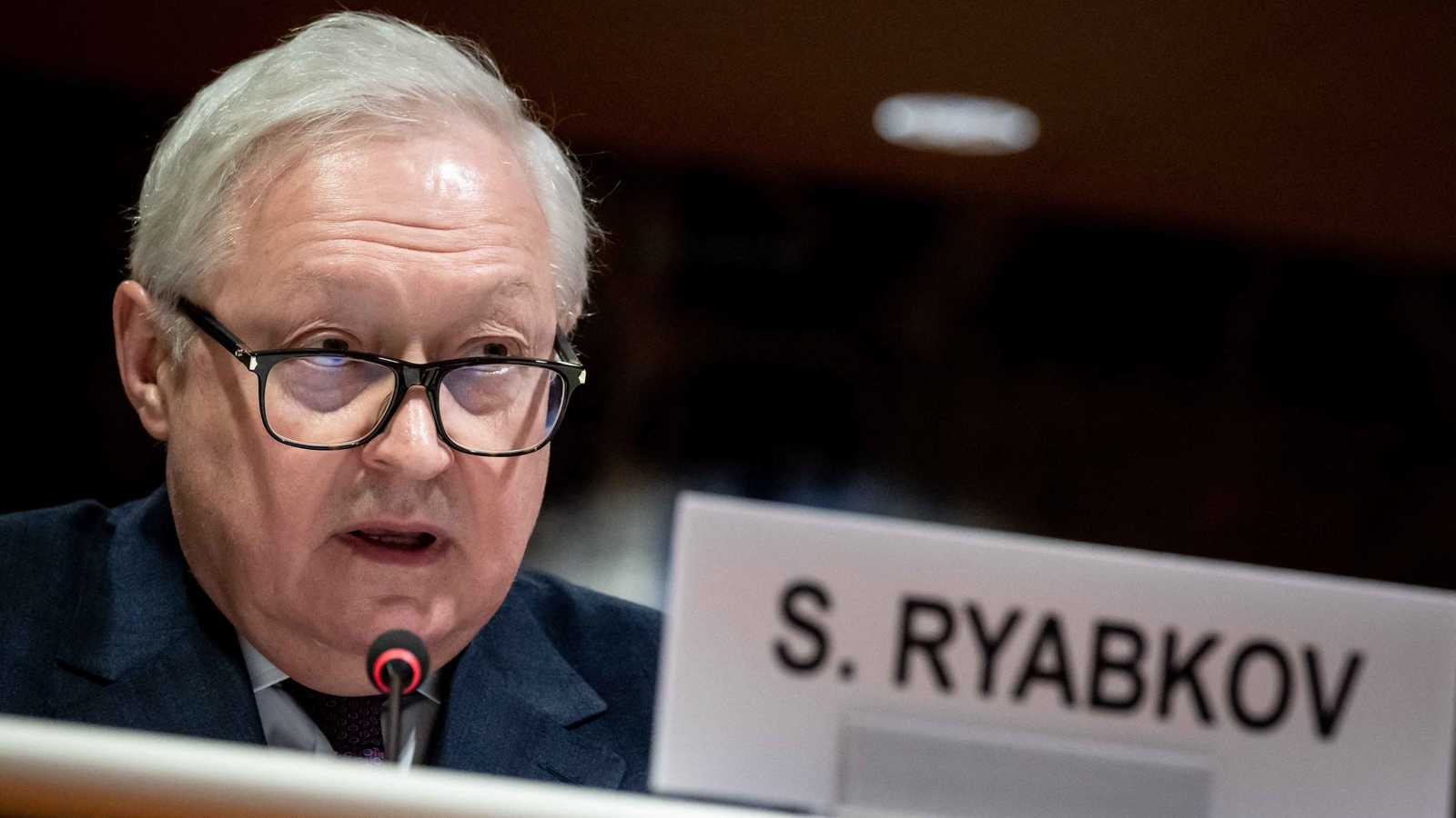 روسيا: لن نقدم تنازلات تتعلق بالأراضي في محادثات أوكرانيا