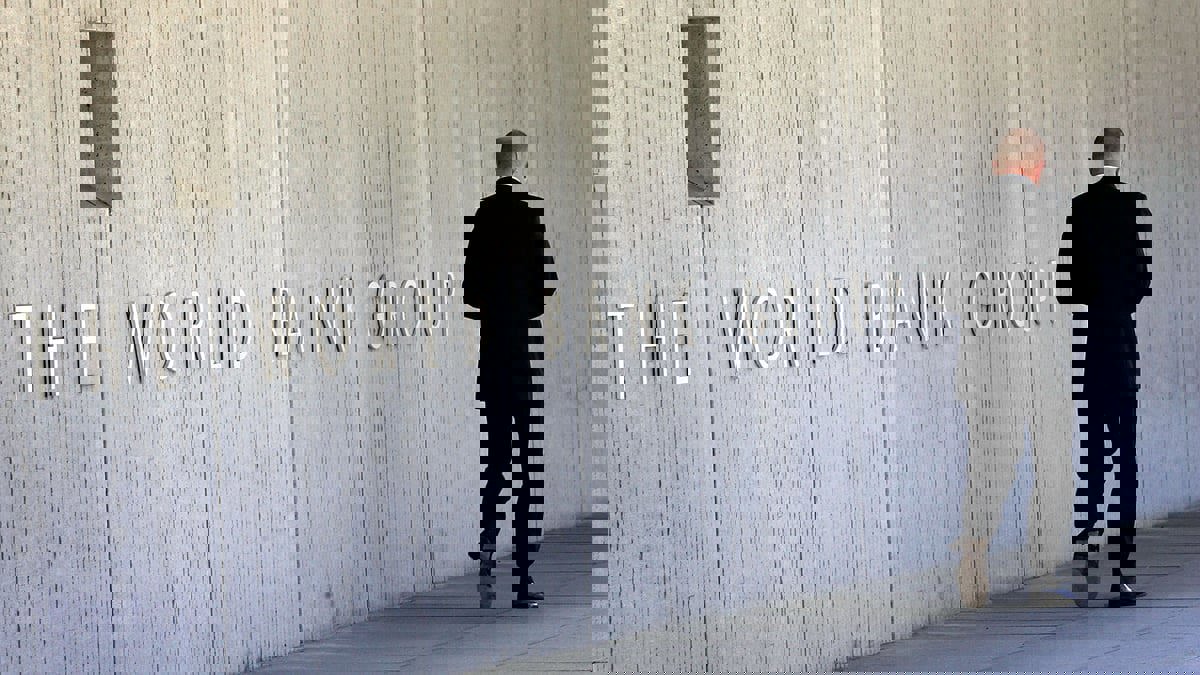 البنك الدولي يمنح إيران قرضا قيمته 90 مليون دولار