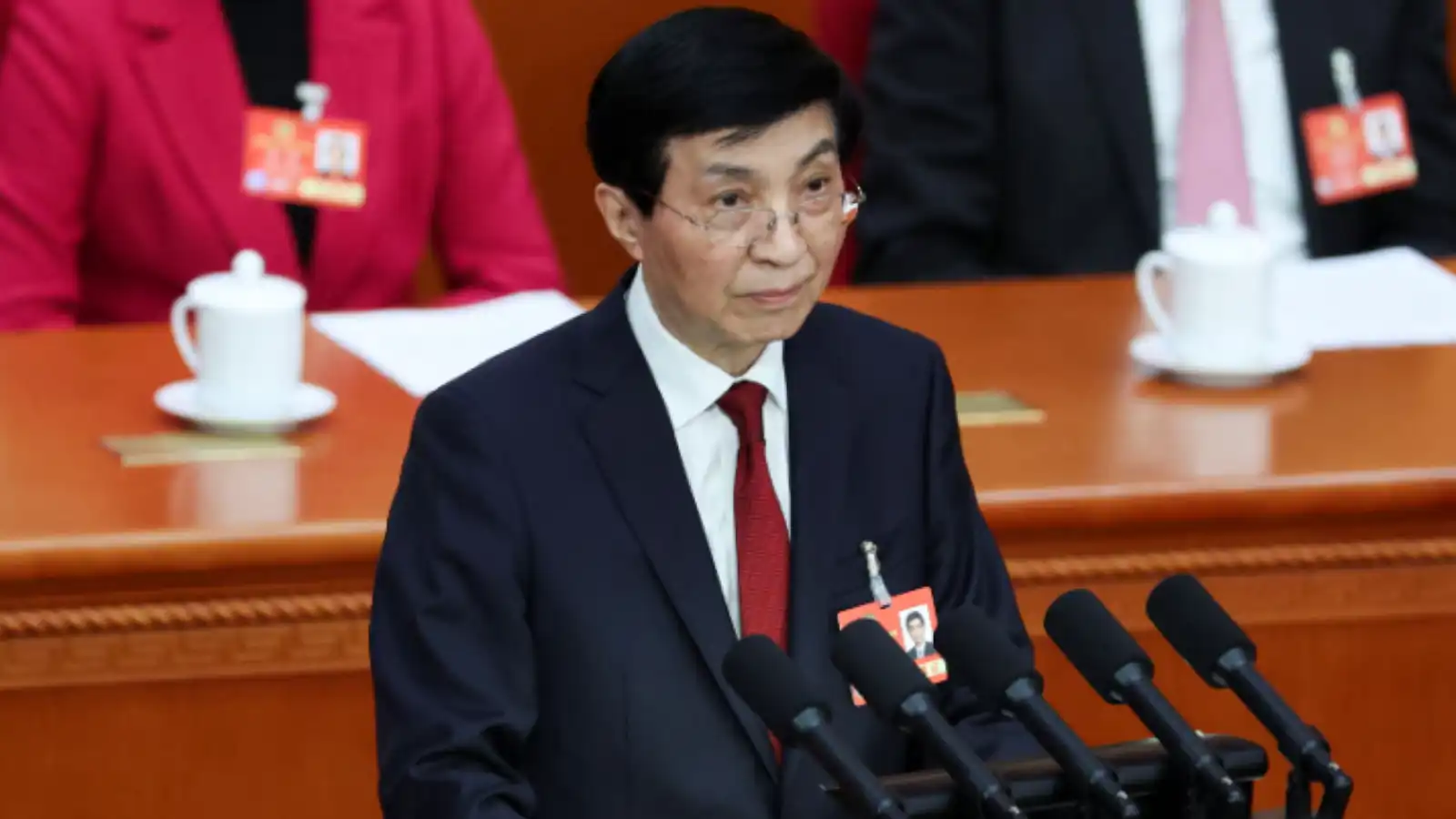 ألفا شرطي لتأمين زيارة مسؤول صيني مهم إلى جاكرتا