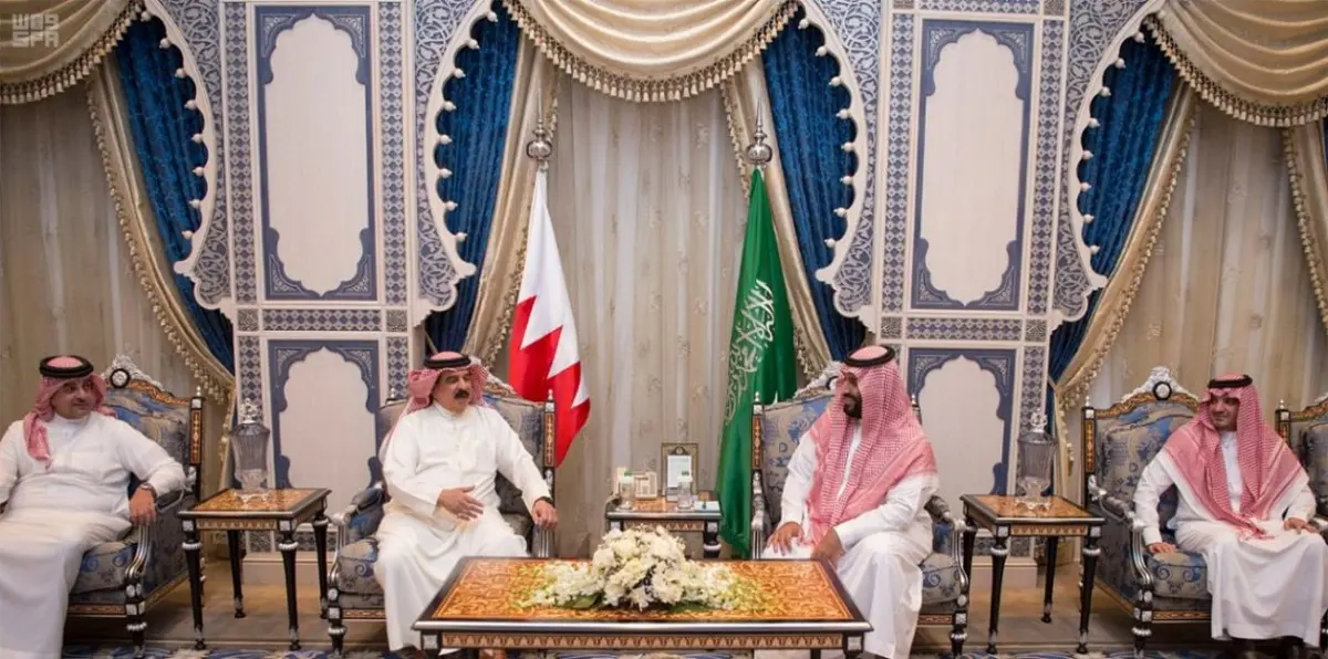 محمد بن سلمان يعقد مباحثات مع العاهل البحريني في جدة