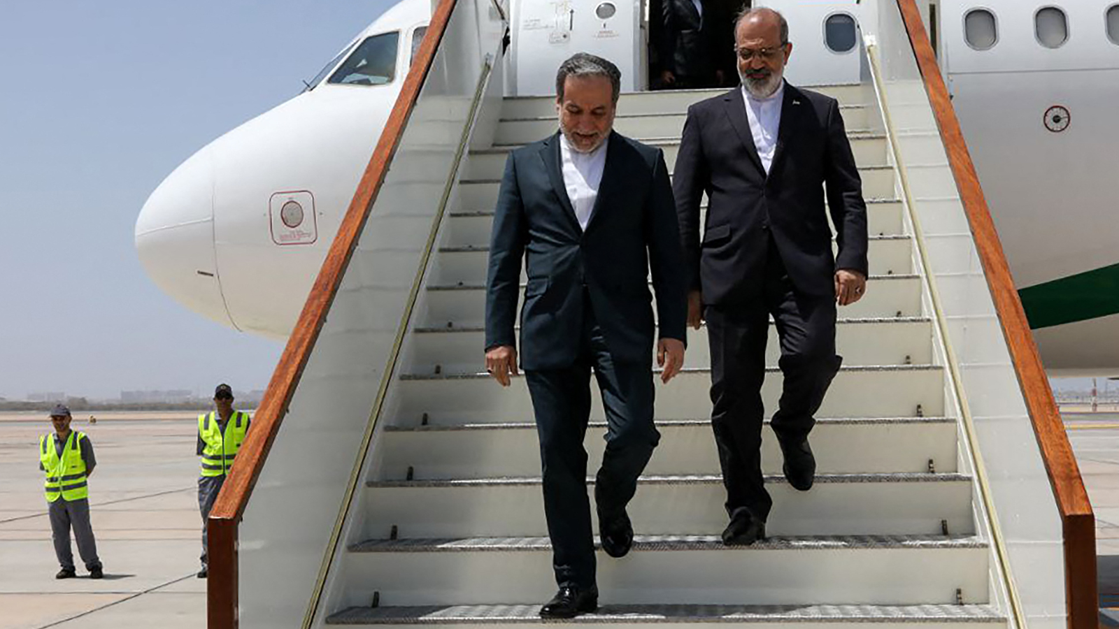 "الخطوط الحمراء" تُنذر بنسف المفاوضات النووية بين واشنطن وطهران