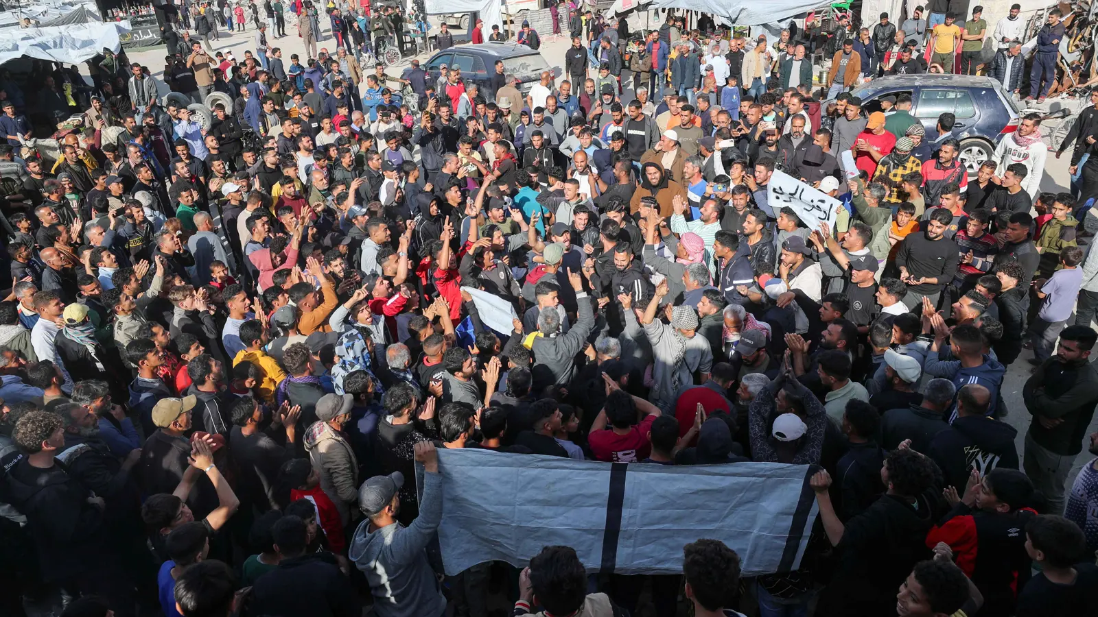 مسؤولون إسرائيليون: "انتفاضة الغزيين" ضد حماس أهم المكاسب