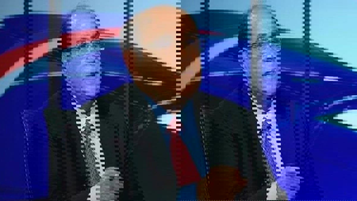 جدل واسع بسبب تصريحات تلفزيونية لحيدر أبوبكر العطاس آخر رئيس لليمن الجنوبي