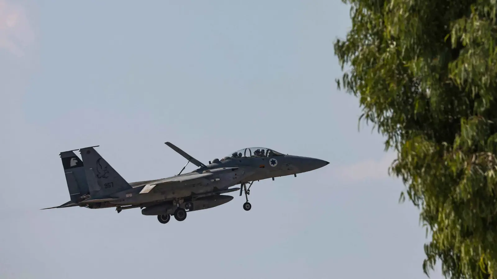 الجيش الإسرائيلي يقتل عنصرين من "حماس" شاركا بكمين خان يونس